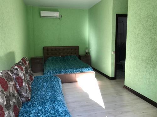 Гагра: Guest house on Prospect Vladislava Ardzinba