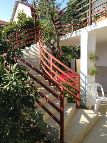 Гагра: Guest House ASTRA