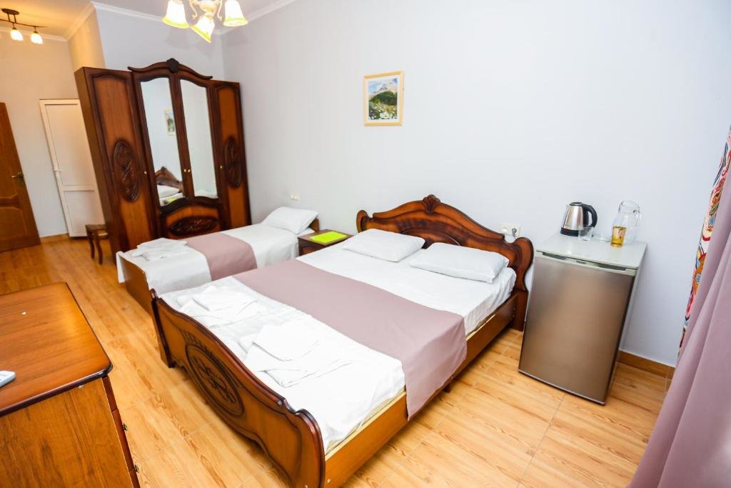 Гагра: Hotel Sabina