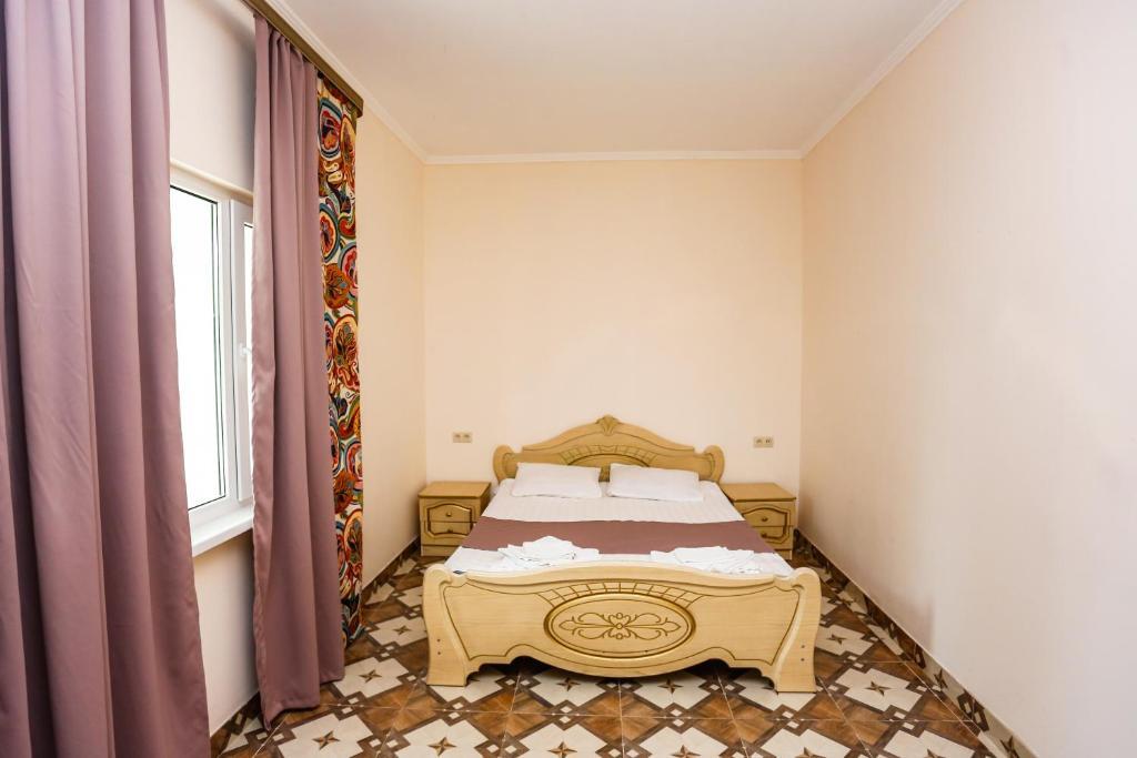 Гагра: Hotel Sabina