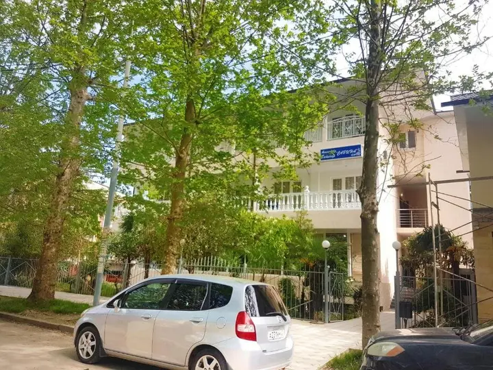 Гагра: Hotel Sabina