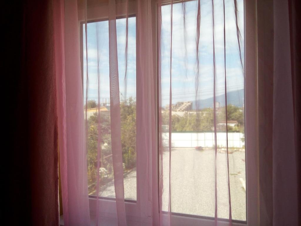 Гагра: Roxana Guest House