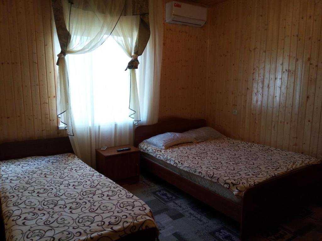 Гагра: Roxana Guest House