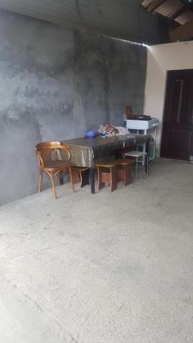Алахадзи: On Eshba 61 Guest House