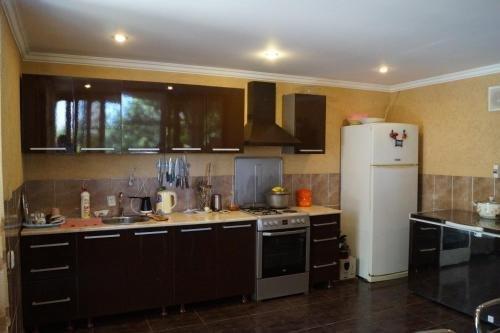 Сухум: Guest house on Abzhuiskoe 49