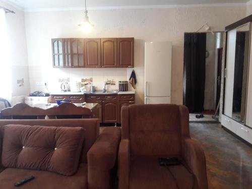Сухум: Guest house on Inal-Ipa 60