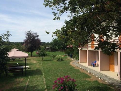 Лдзаа: Mini-otel' na Agrba 22A