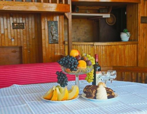 Гагра: Guest house on generala Dbar 109A