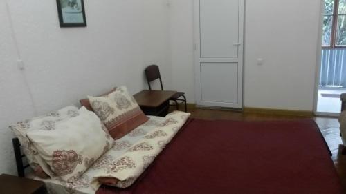 Гагра: Guest house on generala Dbar 109A