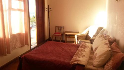 Гагра: Guest house on generala Dbar 109A