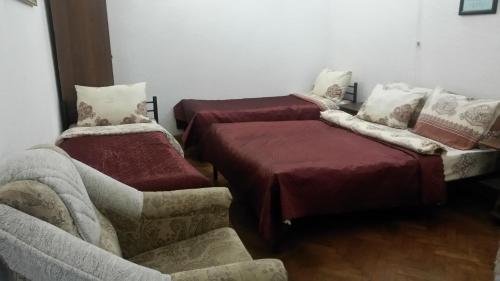 Гагра: Guest house on generala Dbar 109A