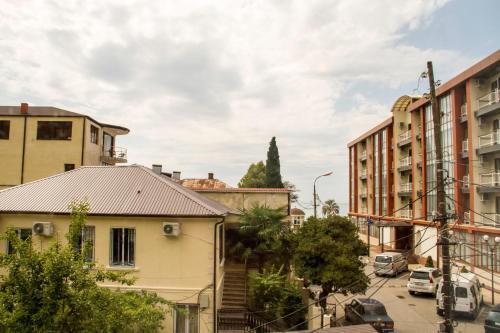 Гагра: Guest House on Zvanba 10A