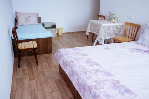 Пицунда: Room on Agrba 39