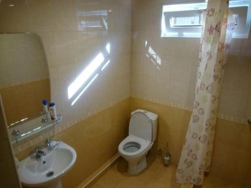 Гагра: Guest house on Lakoba 4