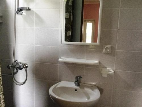 Гагра: Guest house Lenina 77