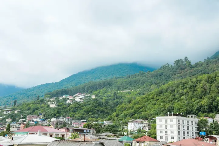 Гагра: Abhaz-Leo, byvsh. Loza (Gagra)