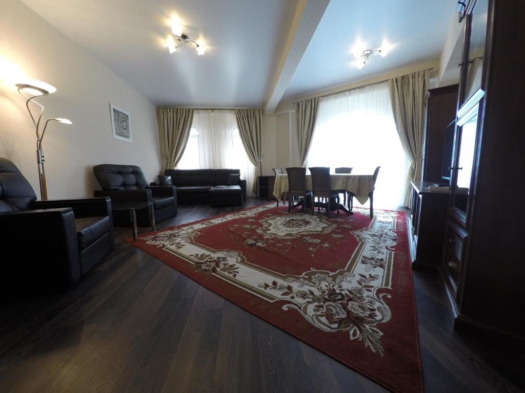 Сухум: Moscow House
