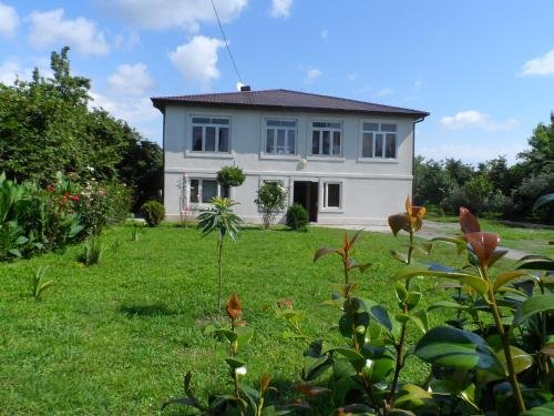 Дарчели: Zuri House in Darcheli