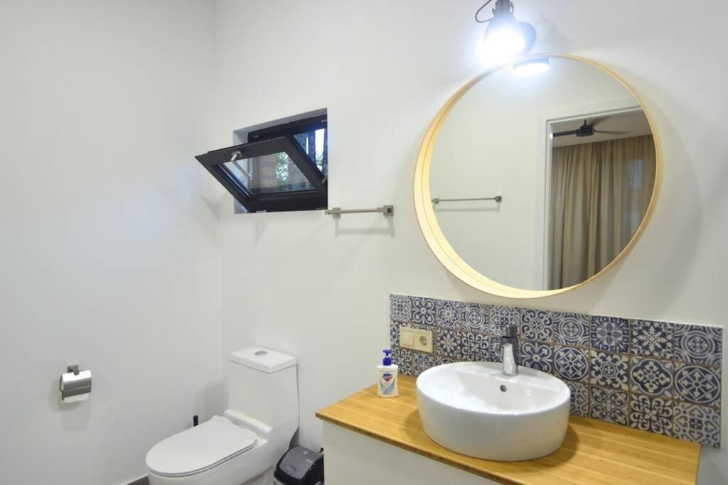 Шекветили: Kaprovani Brick House 100M to Beach
