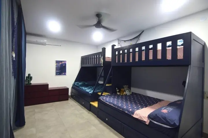 Шекветили: Kaprovani Brick House 100M to Beach