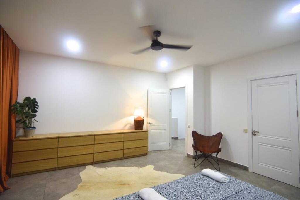Шекветили: Kaprovani Brick House 100M to Beach