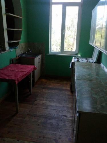 Дарчели: Emiris House