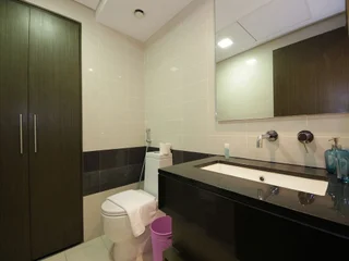 Дубай: Vacation Bay - Loft West Tower - Boulevard View