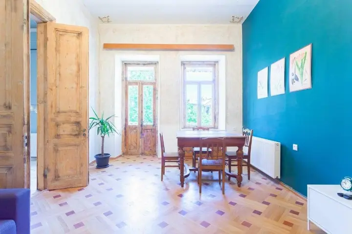 Тбилиси: Wehost Sunny Apartment