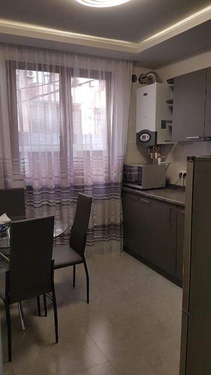 Ереван: Royal Apartment in Republic Square 3