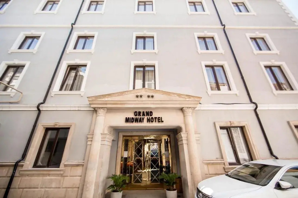 Баку: Grand Midway Hotel Baku