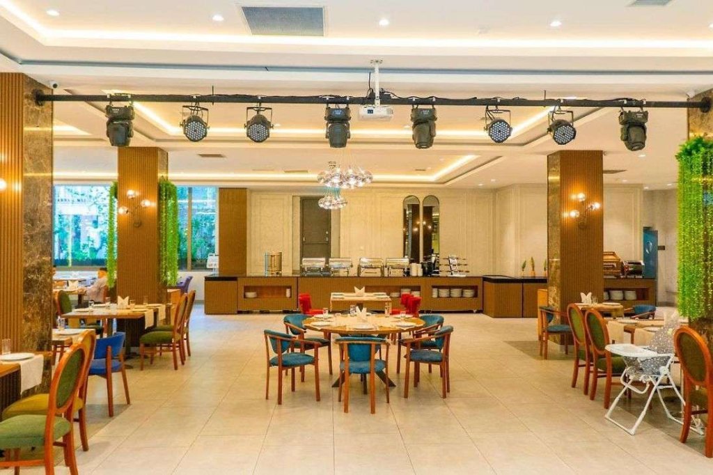 Баку: Grand Midway Hotel Baku