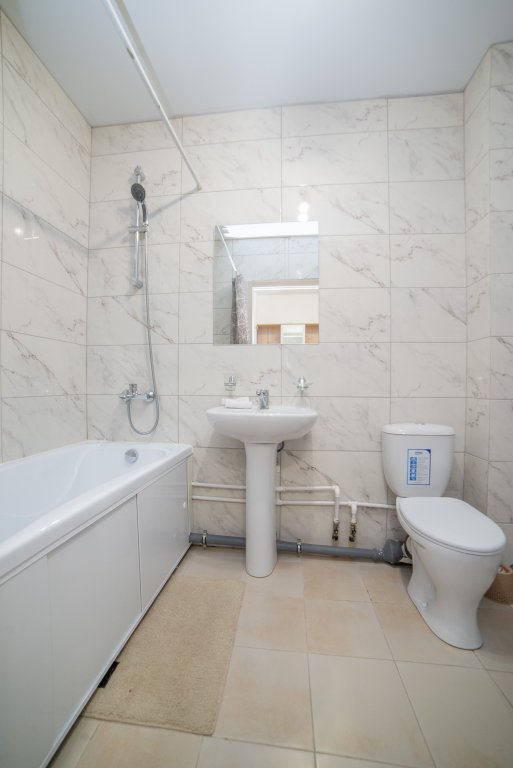 Екатеринбург: Апартаменты Космонавтов 26A