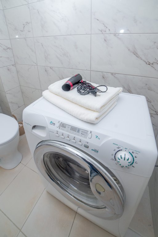Екатеринбург: Апартаменты Космонавтов 26A