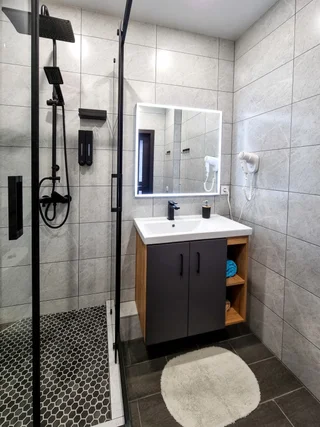 Новосибирск: Апартаменты DomVistel Titova 232/3 Apart