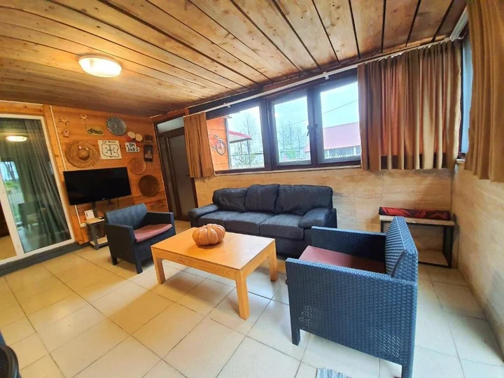 Шекветили: House & Yard Sesil L 90 M To Beach