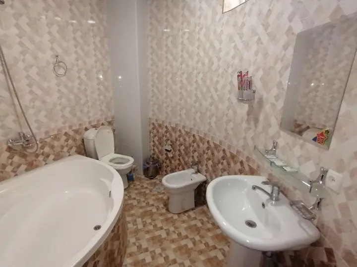 Наманган: Istiqlol Hotel
