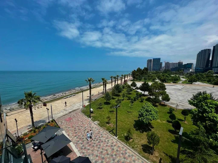 Батуми: Апартаменты на берегу моря, Batumi View