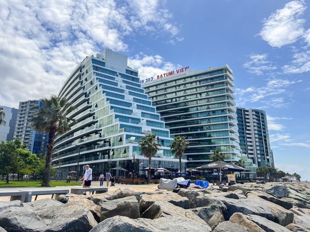 Батуми: Апартаменты на берегу моря, Batumi View