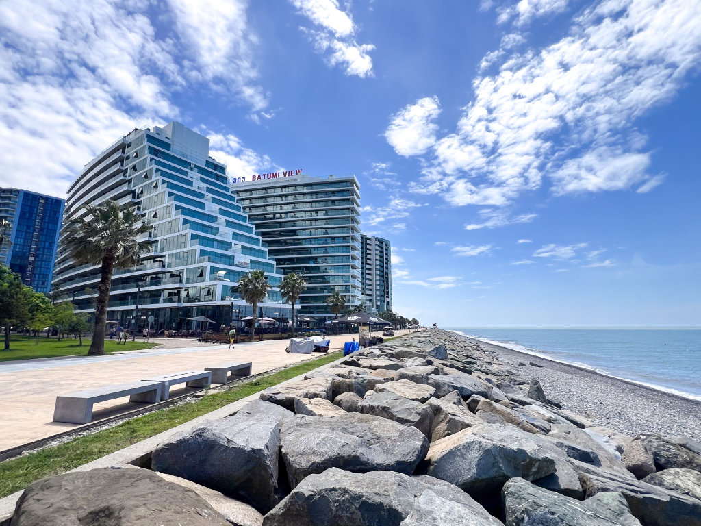 Батуми: Апартаменты на берегу моря, Batumi View