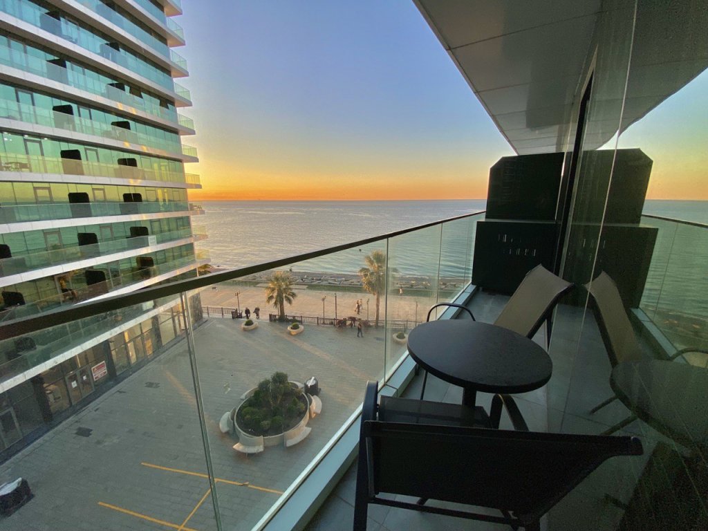 Батуми: Апартаменты на берегу моря, Batumi View
