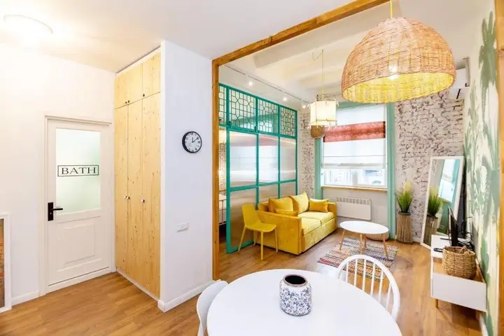 Unique Beautiful 1br Apt in Historic Tbilisi — фото 1