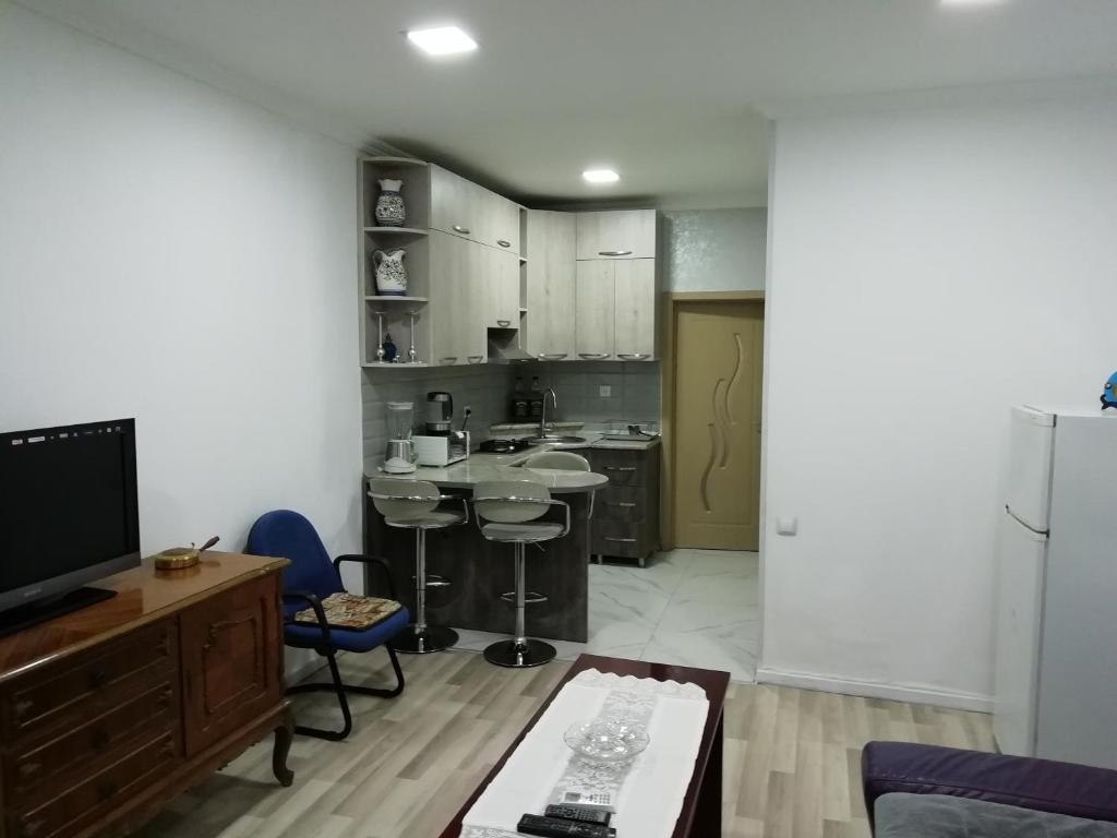 Кутаиси: 54 Tsereteli Street Home