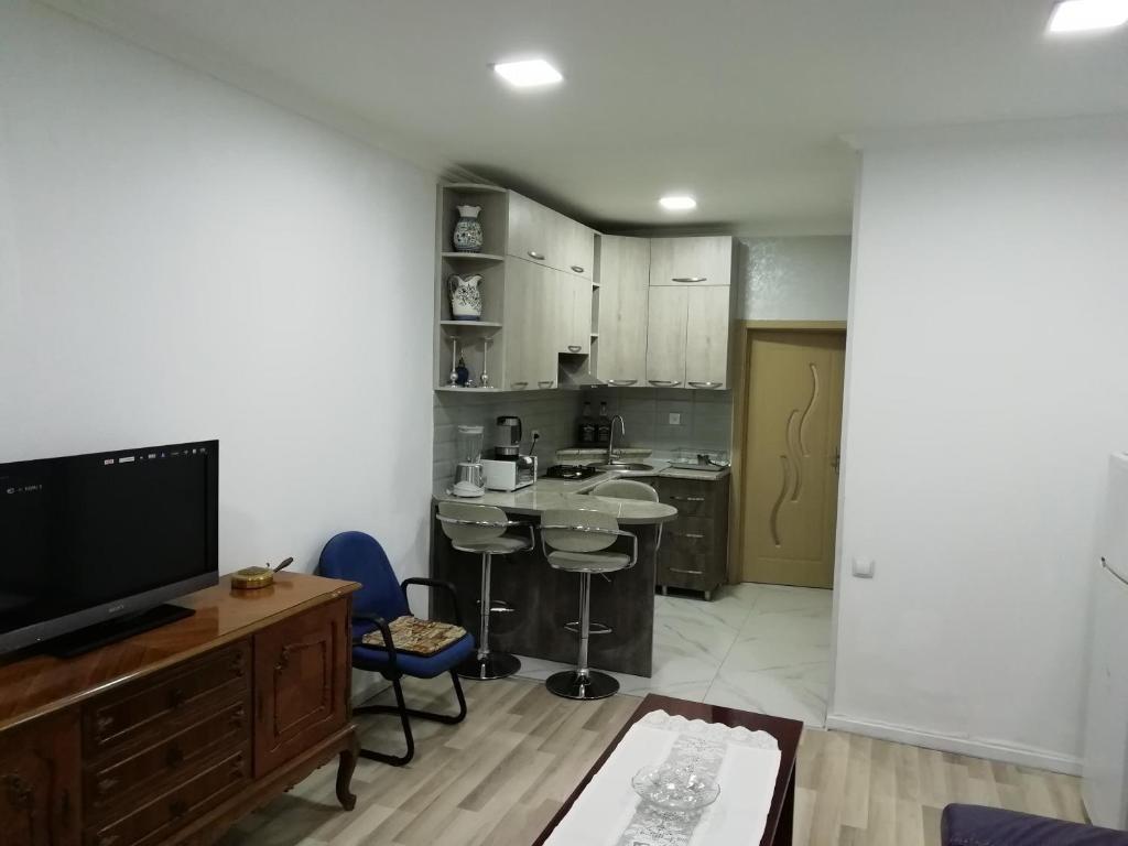 Кутаиси: 54 Tsereteli Street Home