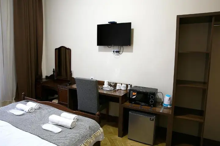 Traveller's Hub Private Room 3 In The Heart Of Tbilisi — фото 2