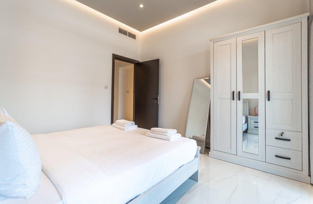 Дубай: Трехкомнатные Апартаменты Luxurious Apartment - Greens