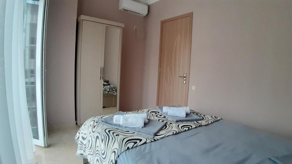 Уреки: Apartment IMERI