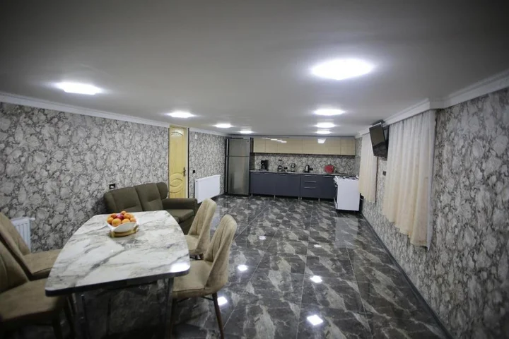 Зугдиди: Guest House Nikola