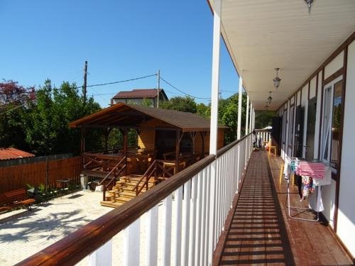 Новый Афон: Guest House Naala