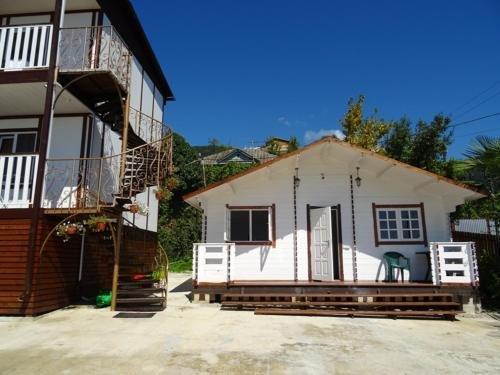 Новый Афон: Guest House Naala
