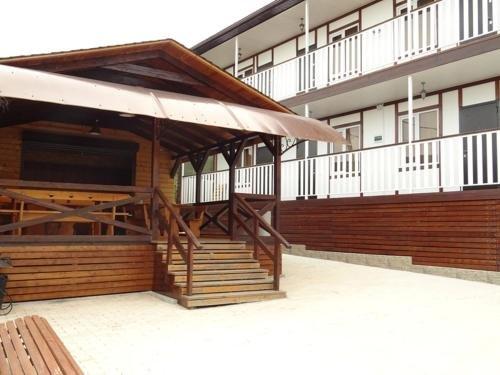 Новый Афон: Guest House Naala